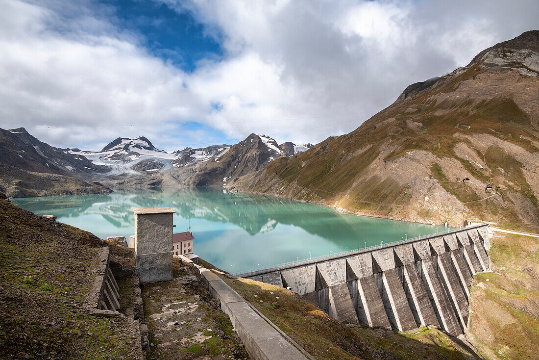 Dam of Sabbioni in Formazza Valley, Riale, Val Formazza, Verbano-Cusio-Ossola, Piedmont, Italy, Southern Europa