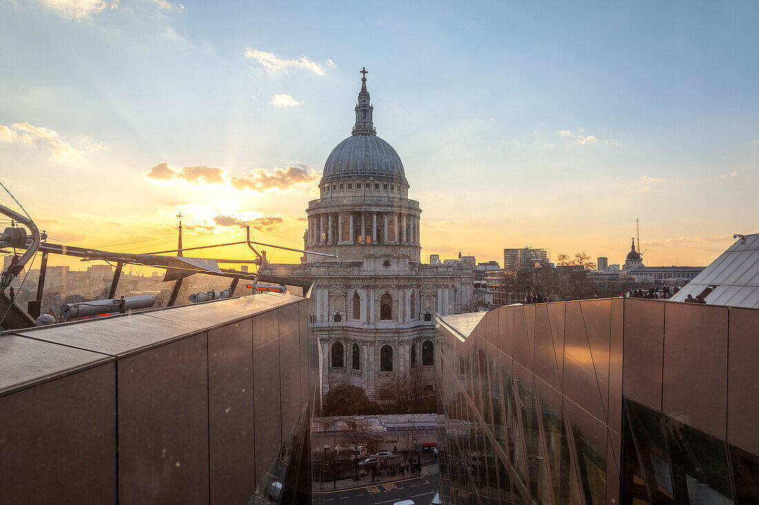 St. Pauls Kathedrale vom Aufzug des One New Change Zentrums, London, Großbritannien, UK