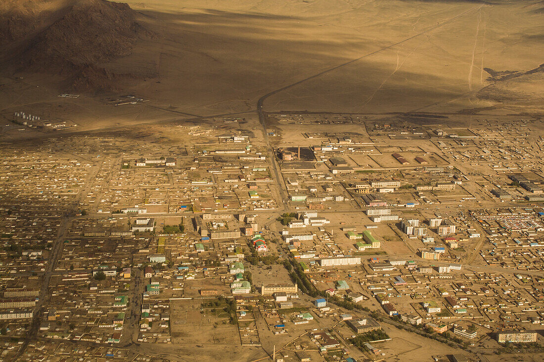 Khovd aus der Luft