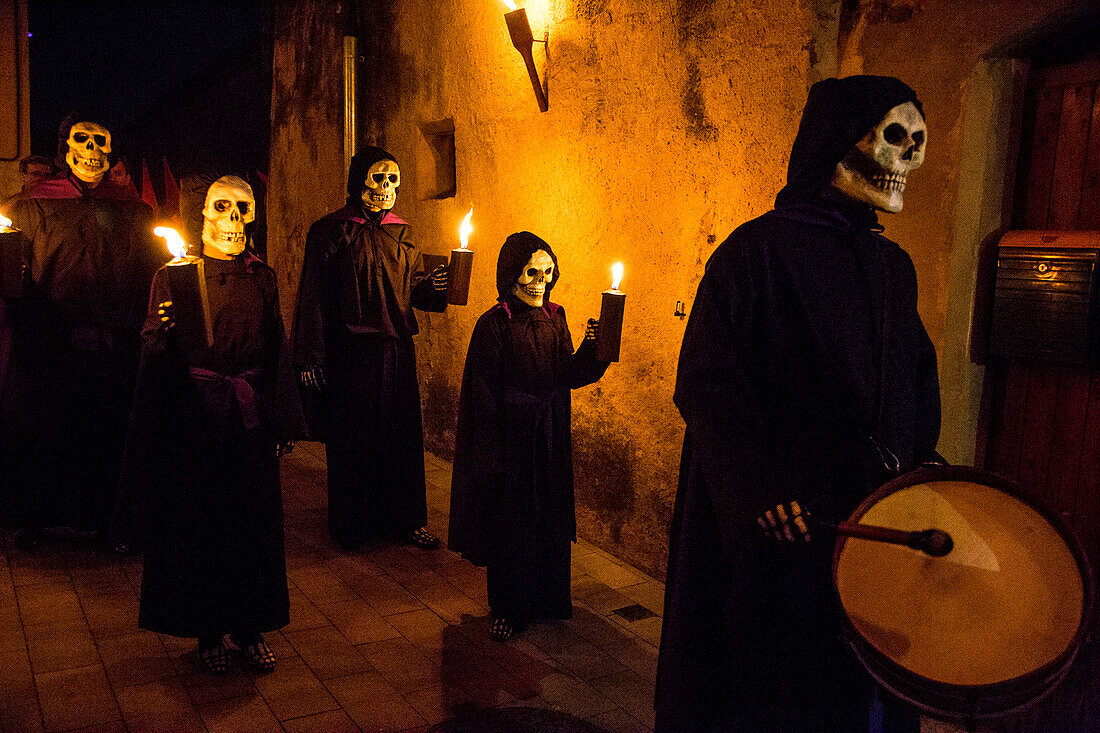 Verges, a small town in the Northeast of Catalonia (Spain), during Easter celebrates the Procession of Verges with skeletons dancing on the sound of a drum, Roman soldiers, known as the 'Manages', and a representation of the life and crucifixion of Jesus Christ. The Procession features the Dance of Death, a tradition from the Middle Age associated with epidemics and plagues and the only one remaining in Spain. Ten skeletons dance to the beat of a drum to remember that no one is exempt of death. The backdrop of the medieval walls and towers of Verges is key to this macabre staging.
