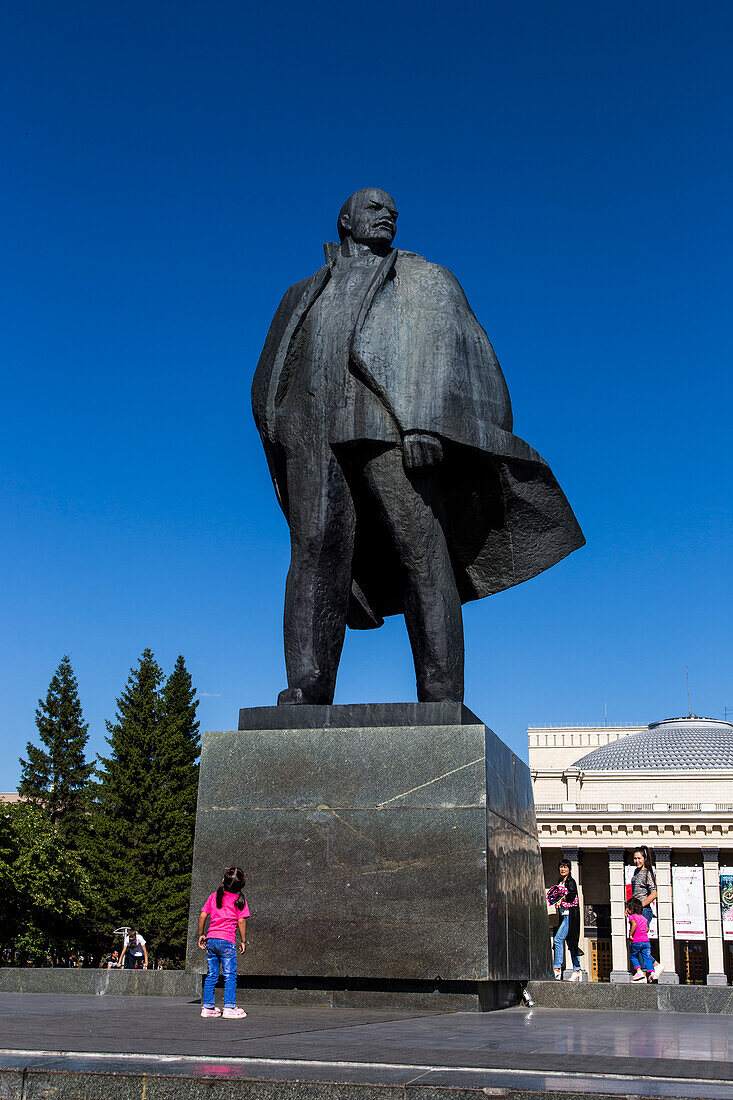Kommunistische Skulpturen in Nowossibirsk