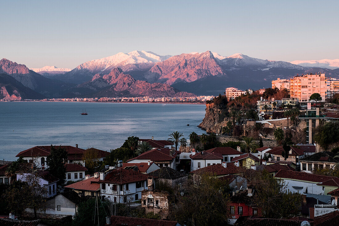 Sunrise in Antalya in the Bay of Antalya with the Beydaglar Mountains, in the western extension of the Taurus Mountains.