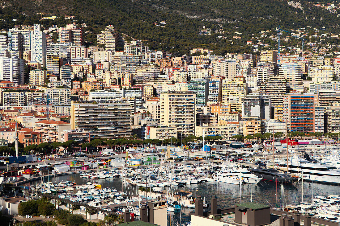 Skyline von Monaco und Blick auf den Hafen