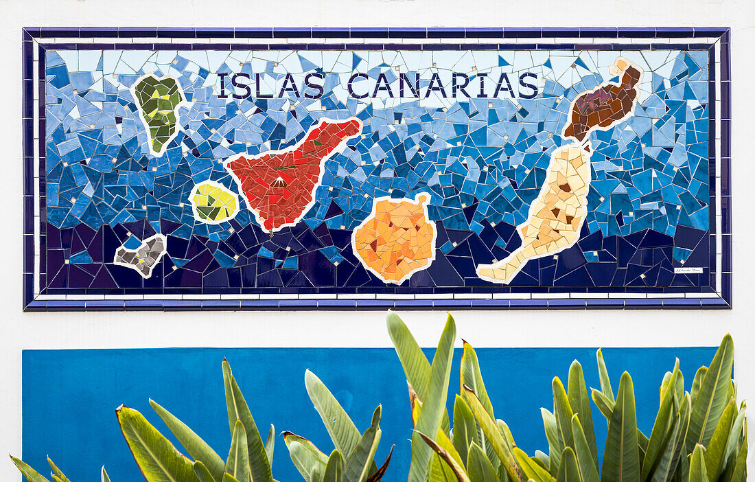 Spain,Canary Islands,Tenerife,Valle de La Orotava,Puerto de La Cruz,mosaic depicting the Canary Islands