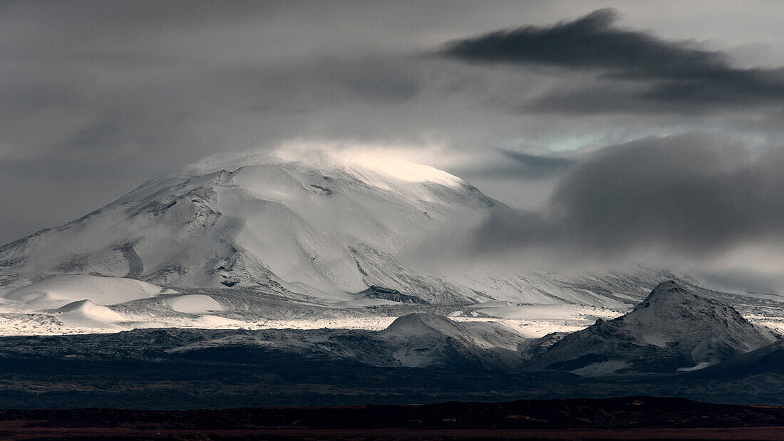 schneebedeckter Berg, Island, Nordeuropa, europa