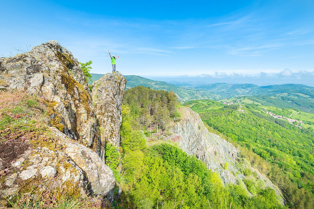 Monte di Pietra Corva, Val Tidone, Oltrepo Pavese, Province of Pavia, Apennines, Lombardy, Italy