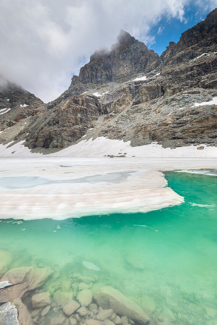 Gran Lac de Tzere, Vallone delle Cime Bianche, Val d Ayas, Italian alps, Aosta valley, Italy