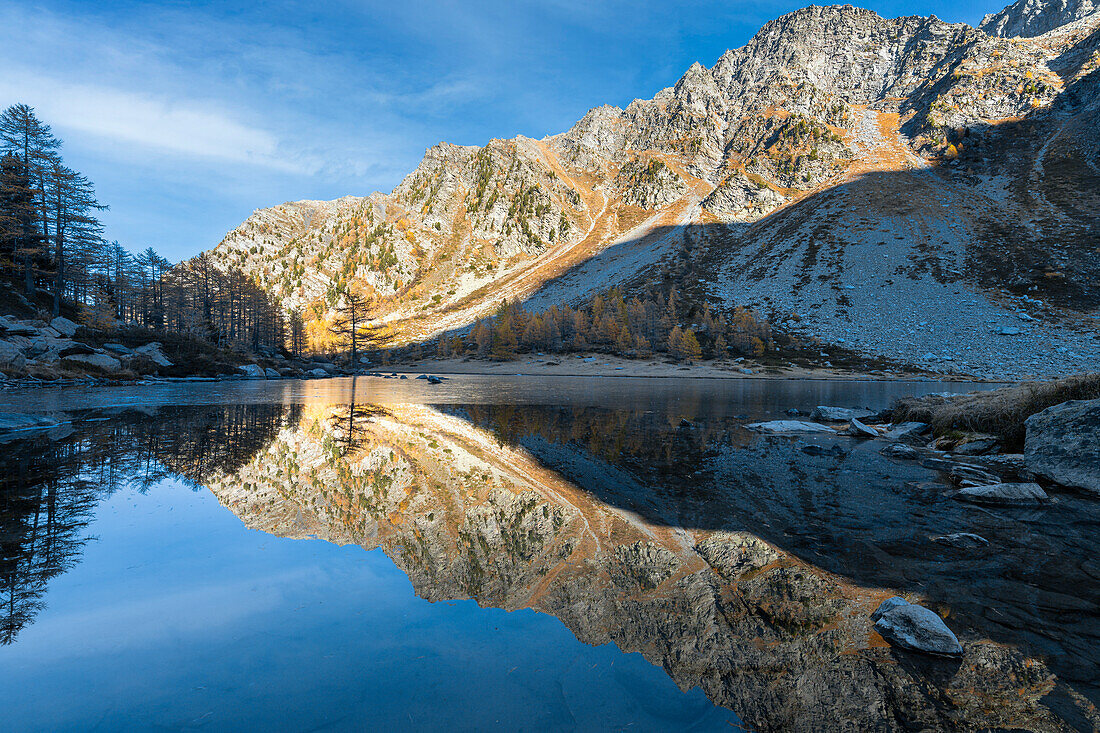 Autumn at Arpy Lake (Morgex, Aosta province, Aosta Valley, Italy, Europe)