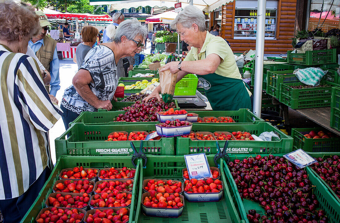 Farmers' market at Kaiser-Josef-Platz square, Graz, Austria