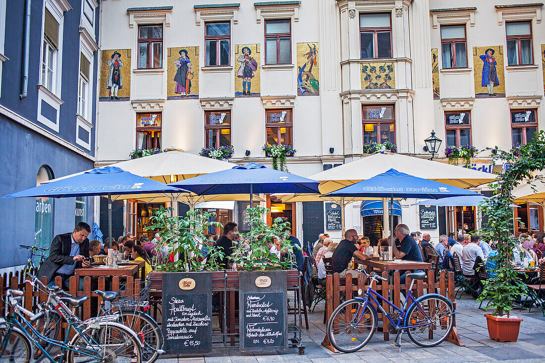 Glockenspielplatz Square, Restaurant, Graz, Austria