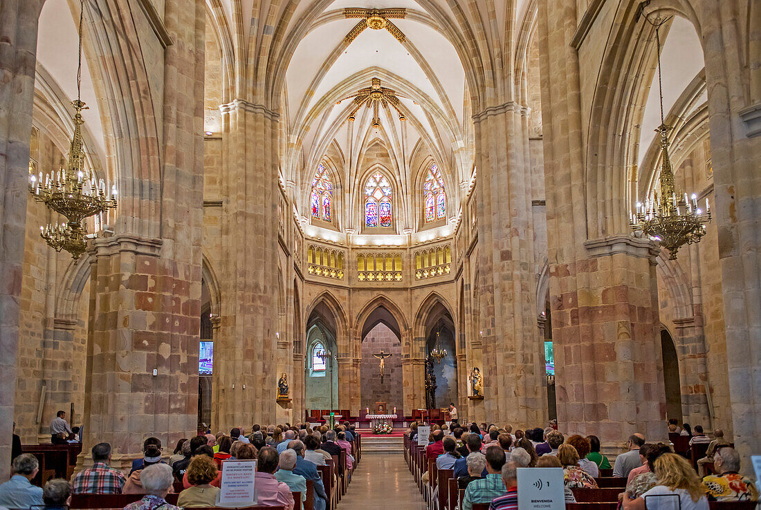 Santiago Cathedral, Old Town (Casco Viejo), Bilbao, Spain