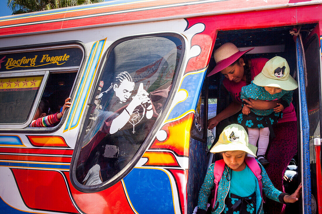 Straßenszene, Markt von La Cancha, Cochabamba, Bolivien