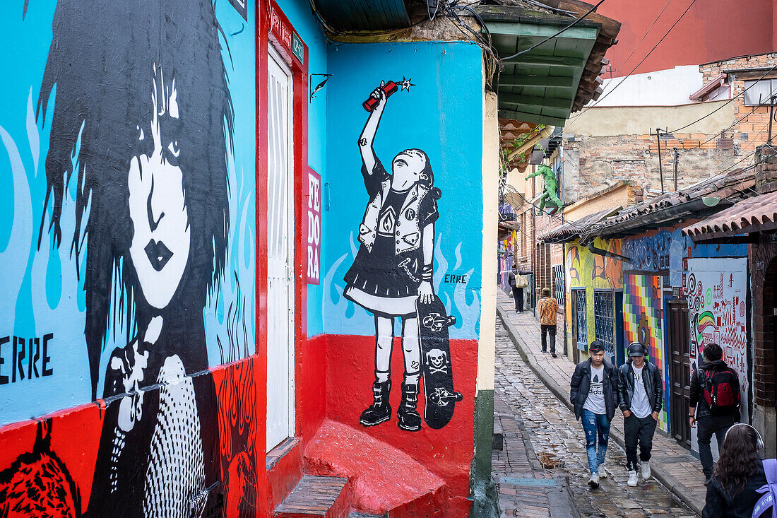 Street art, mural, in `El embudo´street or Carrera 2, Candelaria neighborhood, Bogotá, Colombia