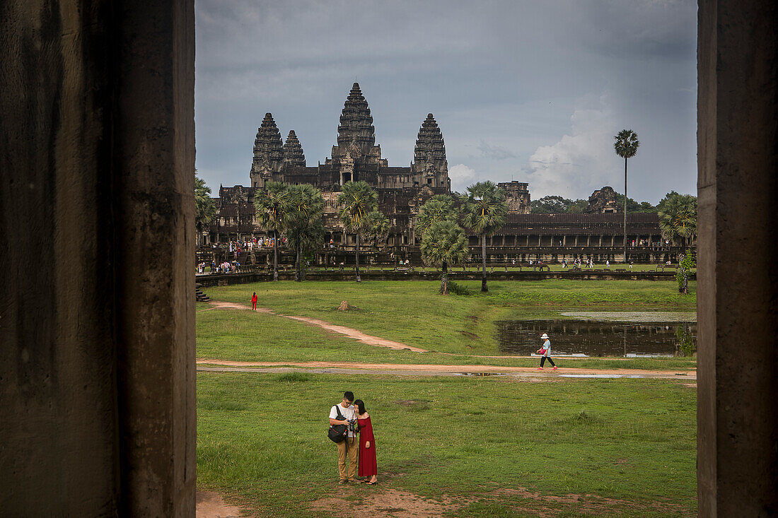 Tourists, Angkor Wat, Siem Reap, Cambodia