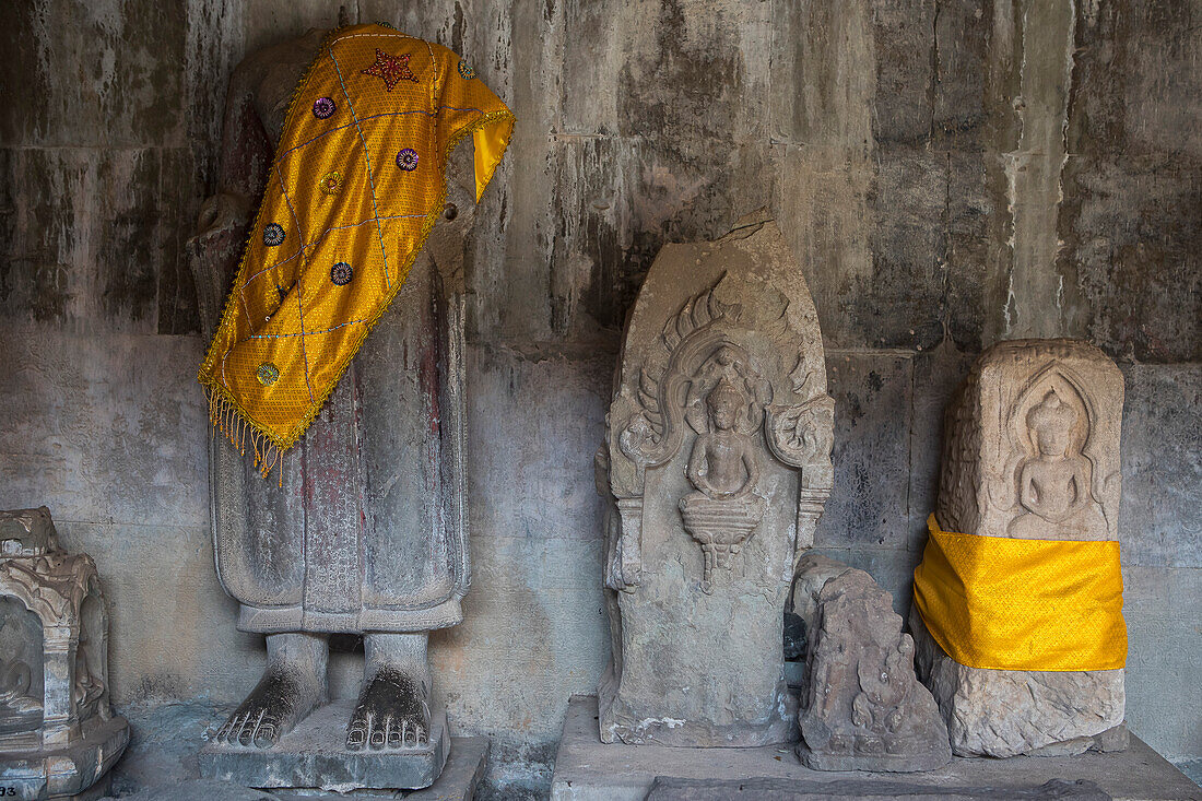 Religious sculptures, in Angkor Wat, Siem Reap, Cambodia