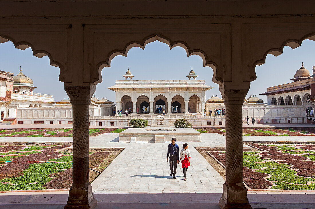 Visitors, Anguri Bagh (Grape Garden), in Agra Fort, UNESCO World Heritage site, Agra, India