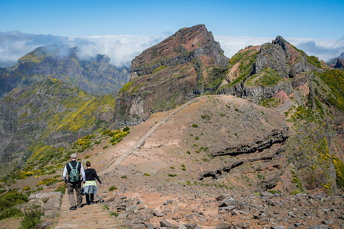 Hikers, vereda Areeiro, ,Madeira, Portugal