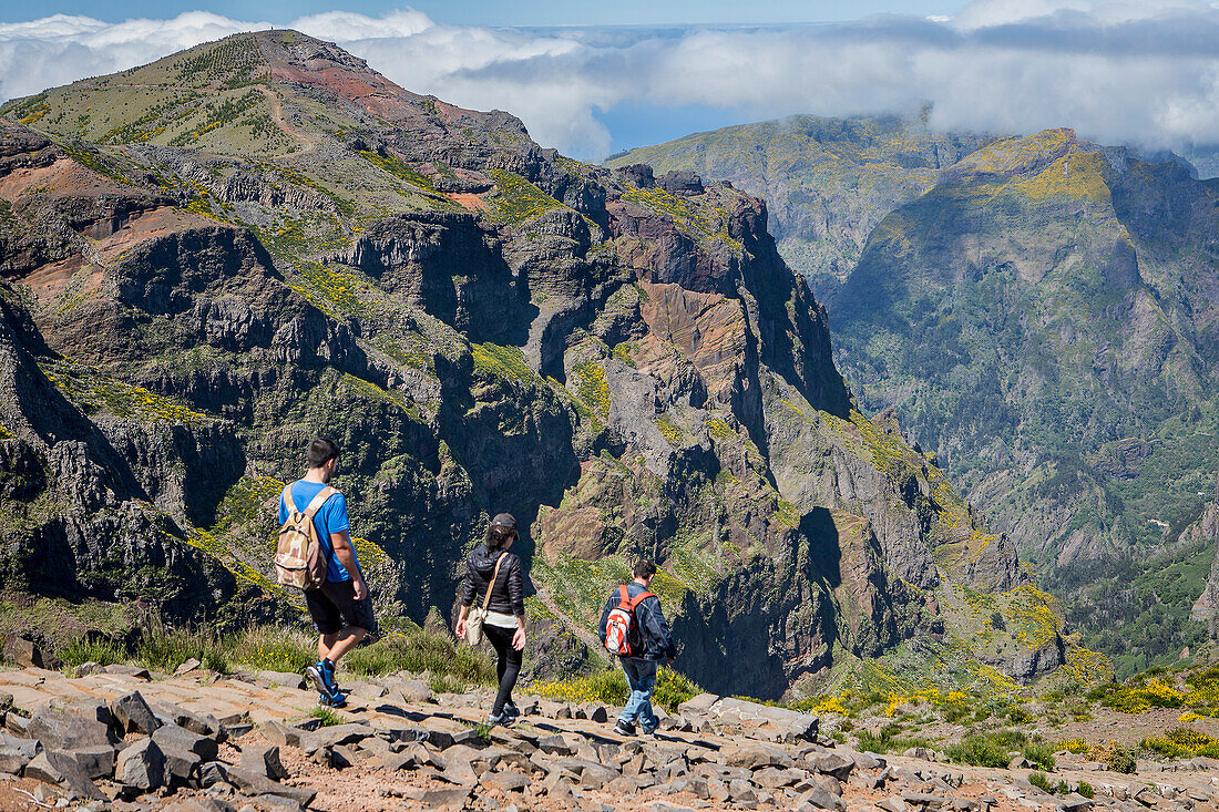 Hikers, vereda do Pico Ruivo, ,Madeira, Portugal