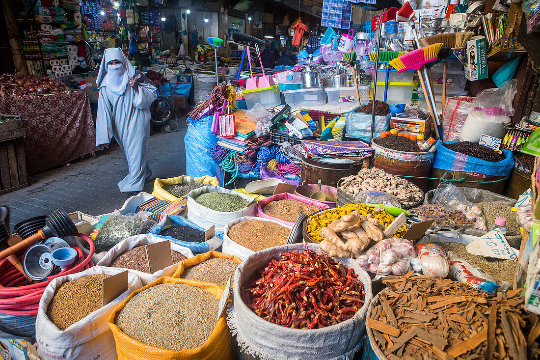 Markt, Gewürzladen, Medina, Fez. Marokko