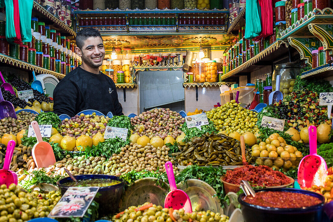 Geschäft für Essiggurken, Medina, Fez. Marokko