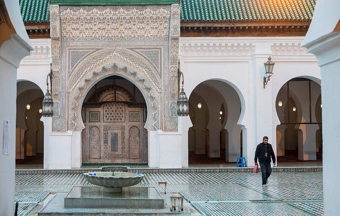 Al-Qaraouiyine-Moschee und -Universität. Universität von al-Qarawiyyin, auch Al-Karaouine geschrieben, Medina. Fez. Marokko