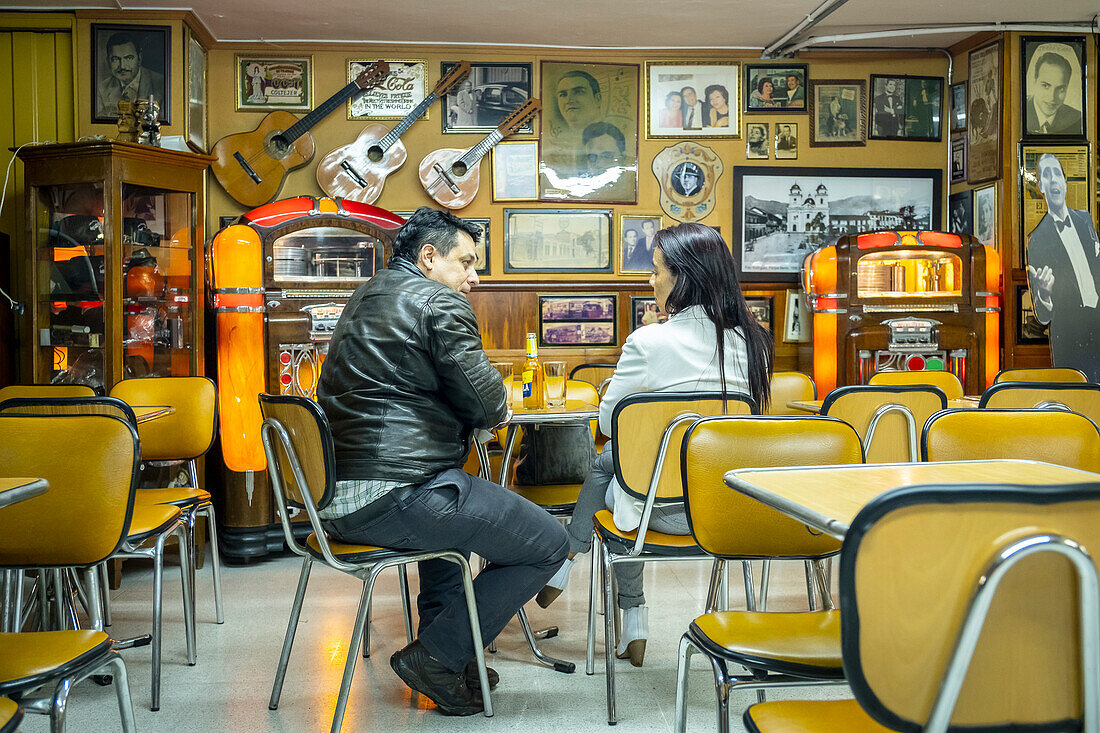 Salón Málaga, Medellín, Colombia