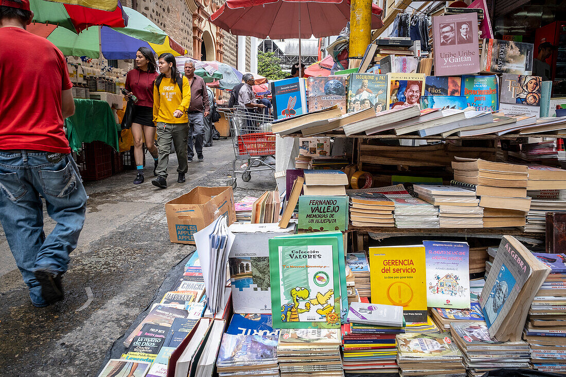 Market, in Bocayá street, 51 street, Medellín, Colombia