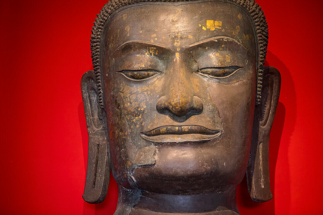 Buddha head, in Chao Sam Phraya National Museum, Ayuthaya, Thailand
