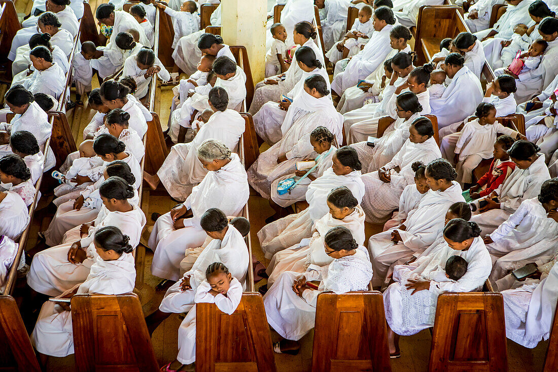 Followers of the Christian sect of Fifohazana, sunday mass, Soatanana village, Madagascar