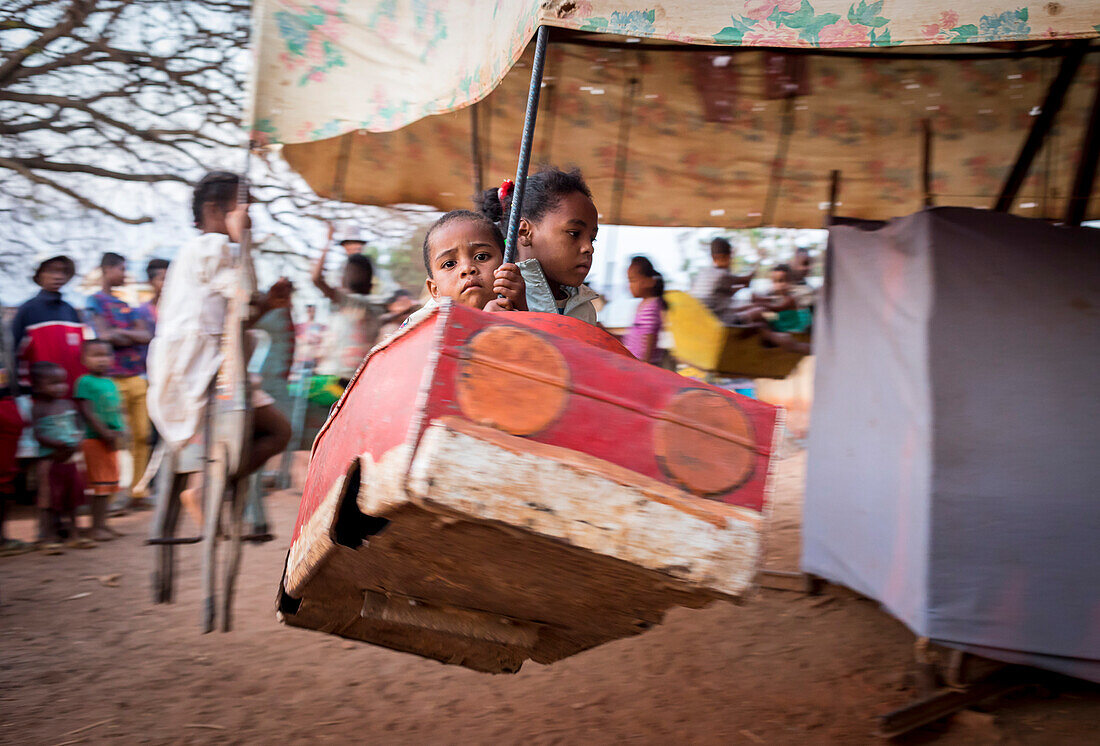 Karussell, Außenbezirk von Antananarivo, Madagaskar