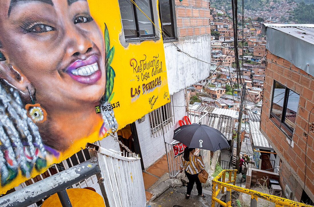 Street art, mural, graffiti, Comuna 13, Medellín, Colombia