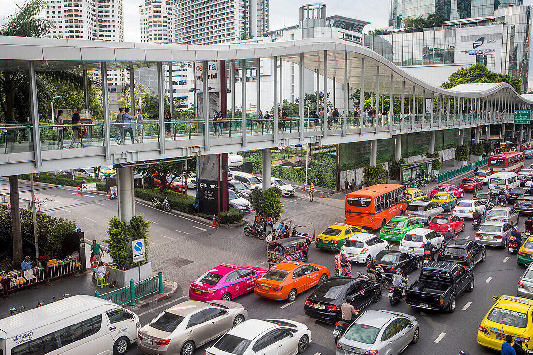 Traffic jam, and Skywalk on Ratchadamri Rd, Bangkok, Thailand