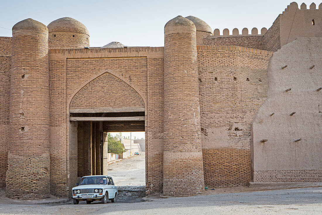 South Gate or Tosh-Darvoza of Ichon-Qala or old city, Khiva, Uzbekistan