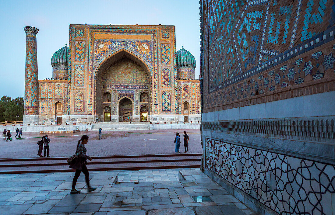 Sher Dor Medressa, Registan, Samarkand, Uzbekistan