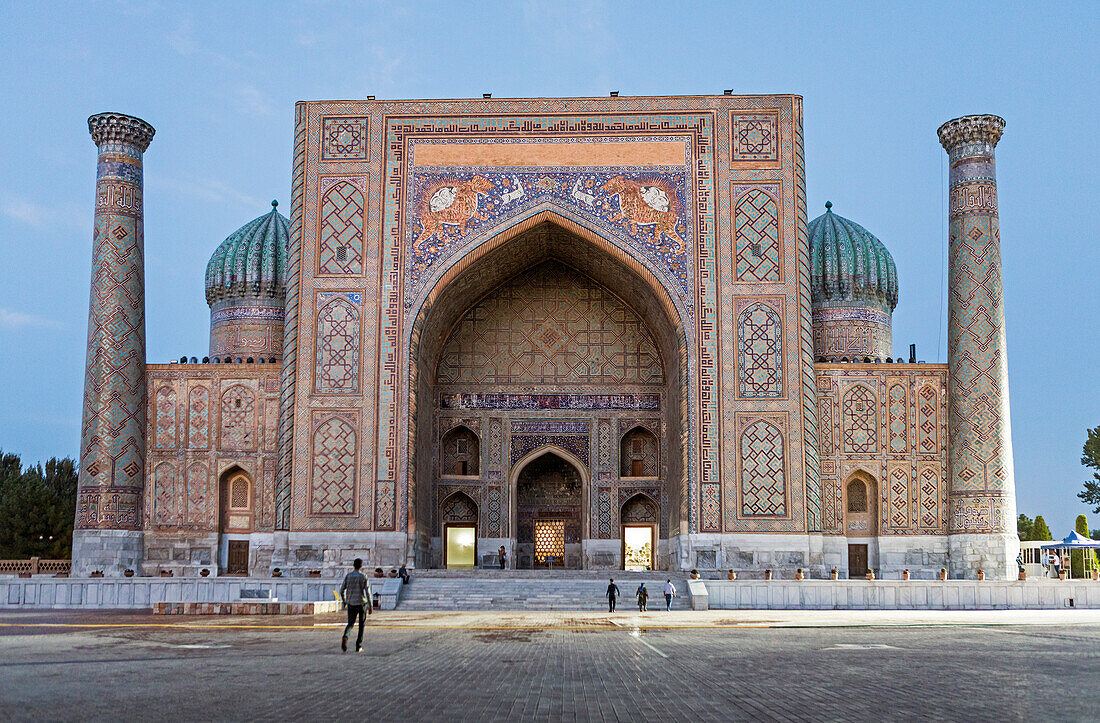 Sher Dor Medressa, Registan, Samarkand, Uzbekistan