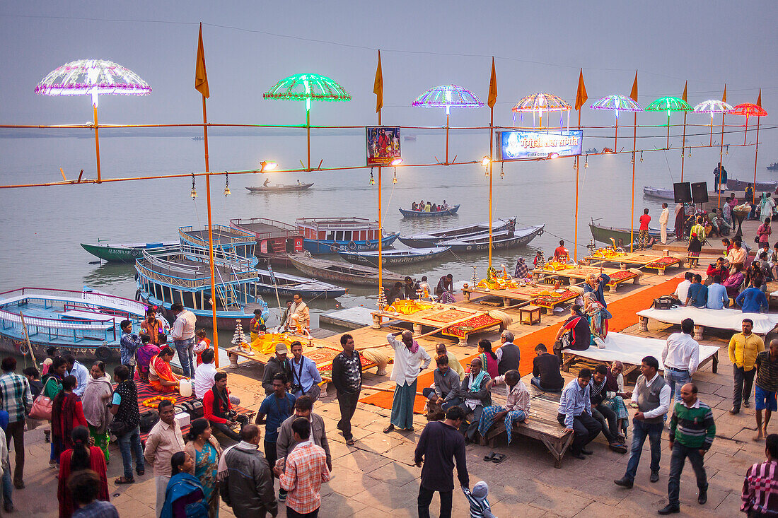 Dashashwamedh ghat (main ghat), in Ganges river, Varanasi, Uttar Pradesh, India.