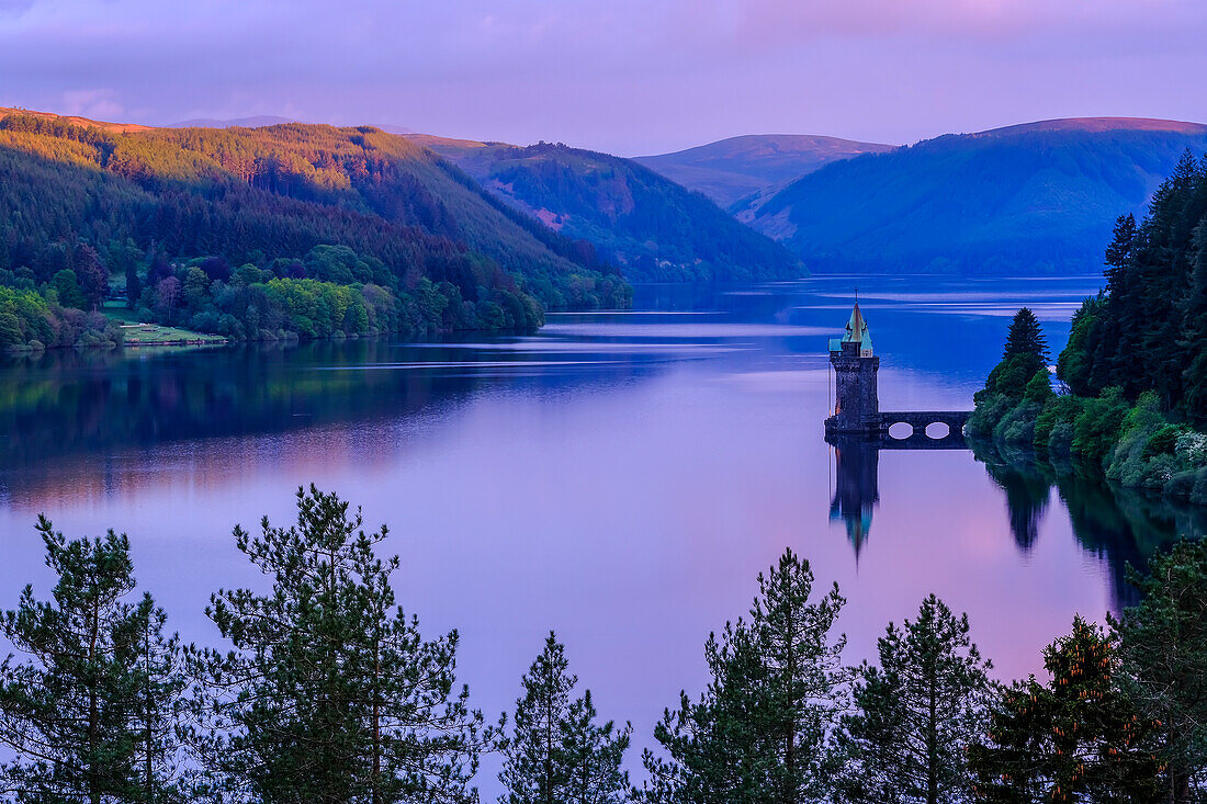 Lake Vyrnwy, in the middle of the Berwyn mountain range, Powys, Wales