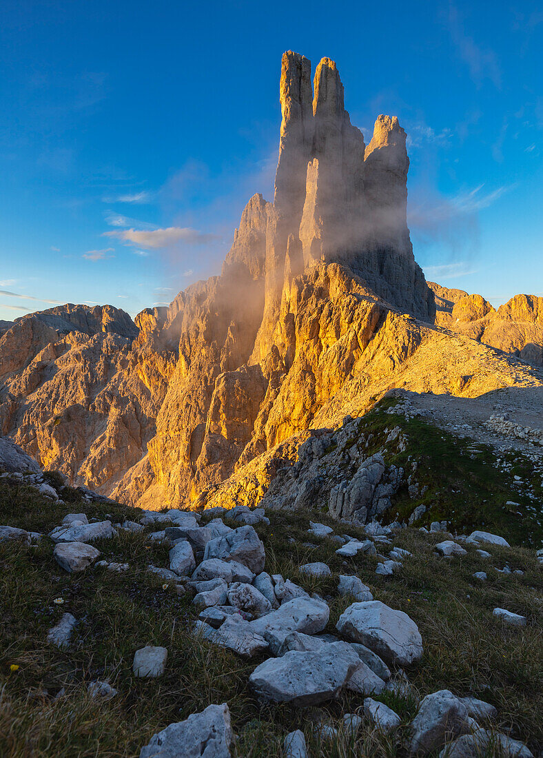 Sunset at Vajolet Towers during summer, Gruppo del Catinaccio, Dolomiti di Gardena, Bolzano, Tires, Trentino Alto Adige, Italy, Southern Europe