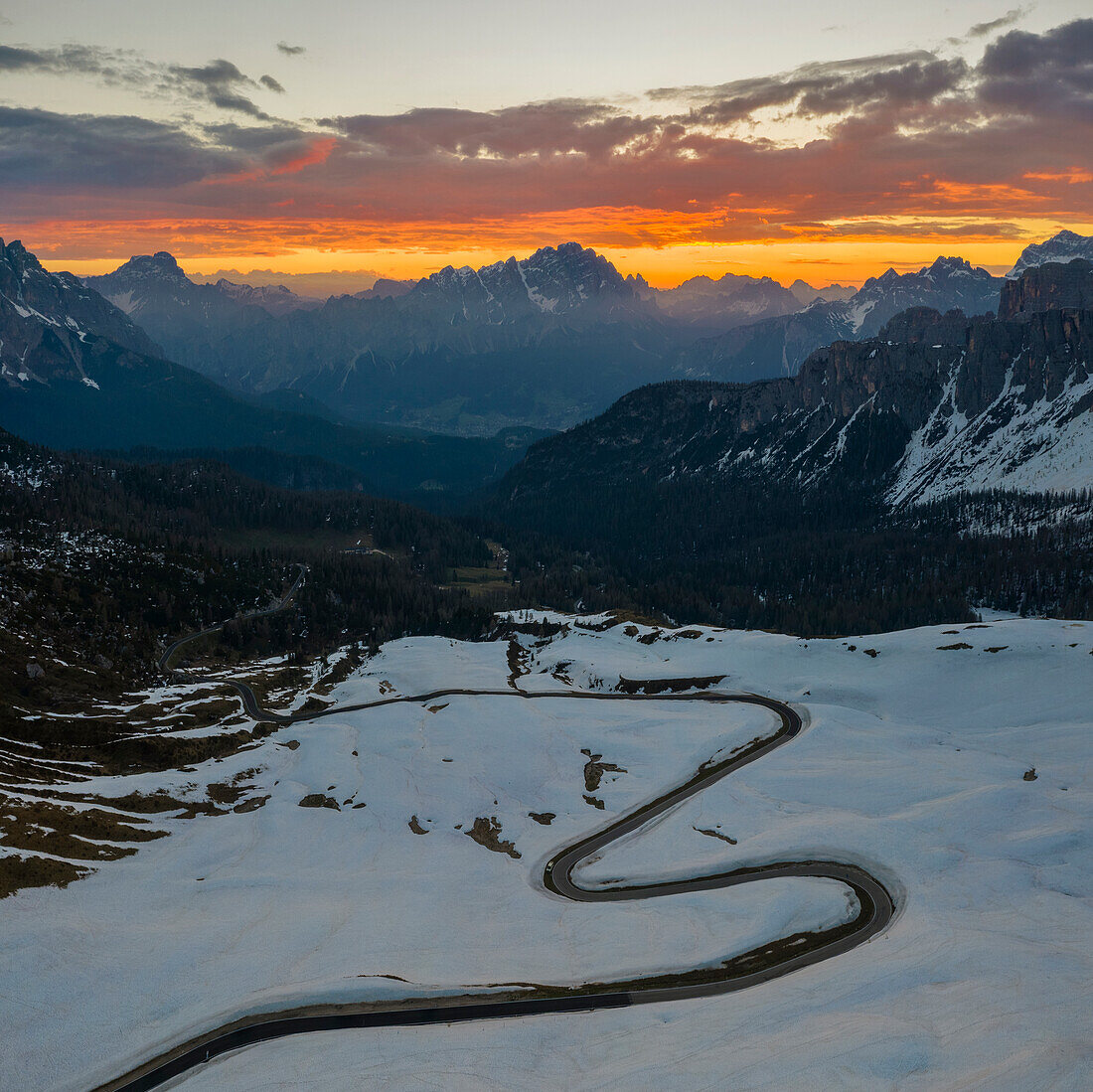 Aerial view from Passo Giau at sunrise, Belluno, San Vito di Cadore, Ampezzo Dolomites, Veneto, Italy, Western Europe