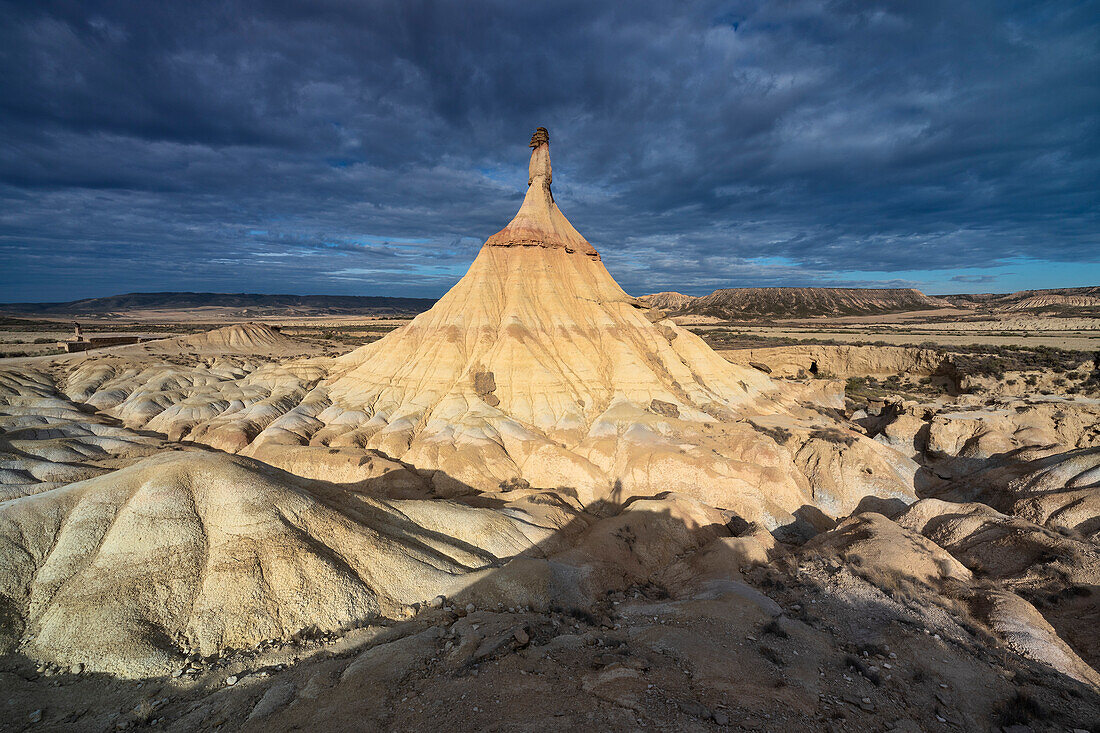 Castil de Tierra bei Sonnenaufgang, Bardenas Reales, Ebrotal, Biosphärenreservat, Navarra, Spanien, Westeuropa