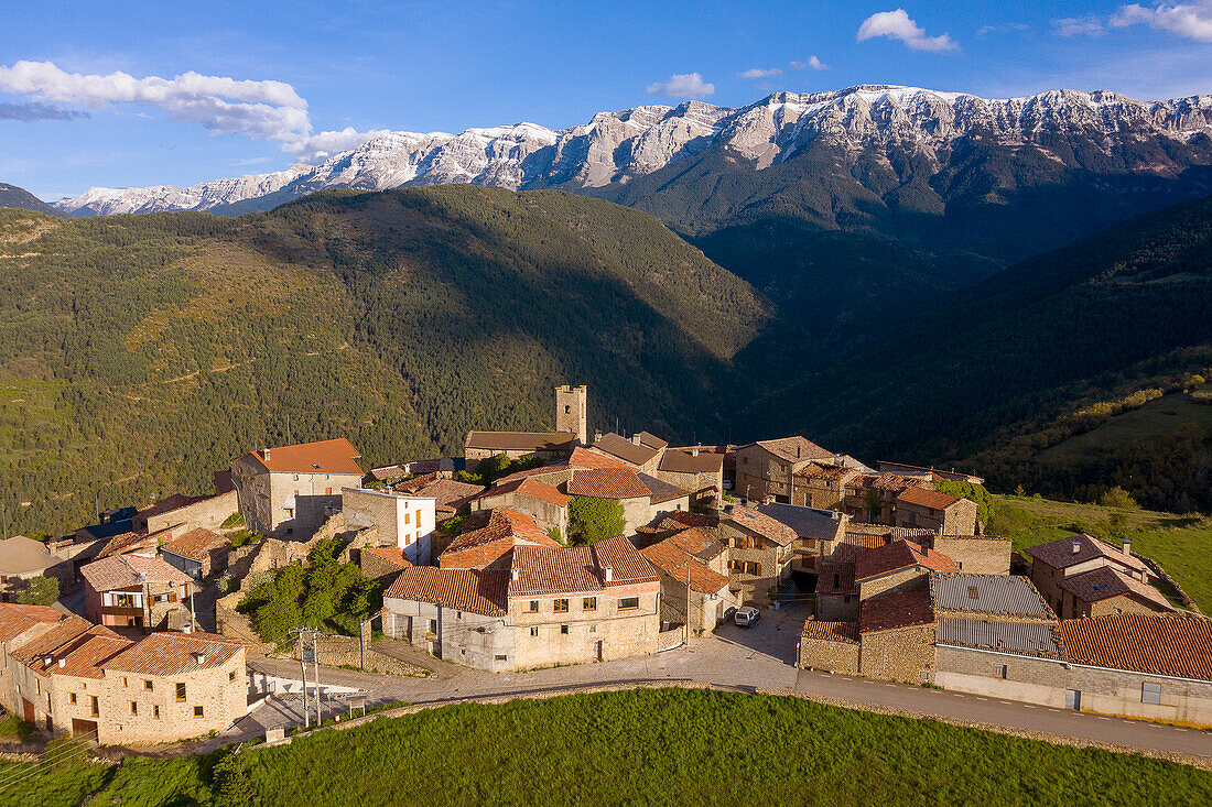 Dorf Vilanova de Banat, im Naturpark Cadí-Moixeró, Katalonien, Spanien