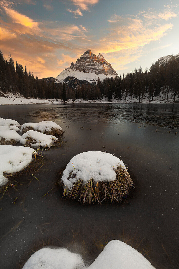 Antorno lake and Tre Cime di Lavaredo at sunrise, Misurina, Belluno, Auronzo di Cadore, Veneto, Italy, Western Europe