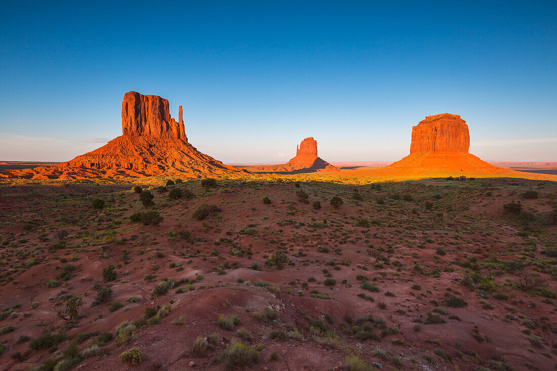 Sunset at Monument Valley, Utah, Arizona, North America, USA