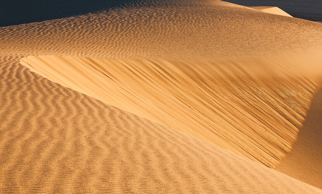 Mesquite Flat Sanddünen bei Sonnenuntergang, Death Valley National Park, Kalifornien, Nordamerika, USA