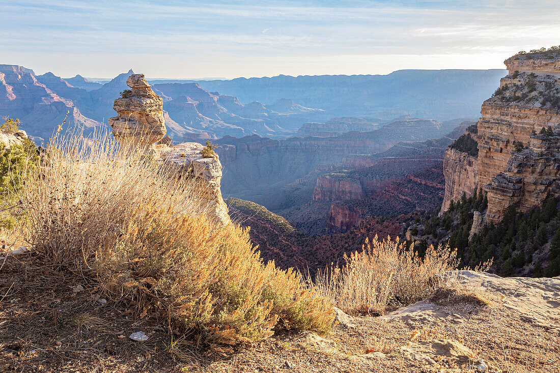 USA, Arizona, Grand Canyon National Park: Sonnenaufgang auf dem Duck Rock