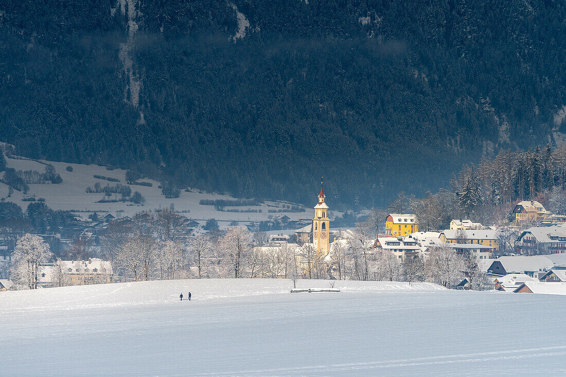 Bruneck / Brunico, Südtirol, Trentino-Südtirol, Italien. Das kleine Dorf Dietenheim