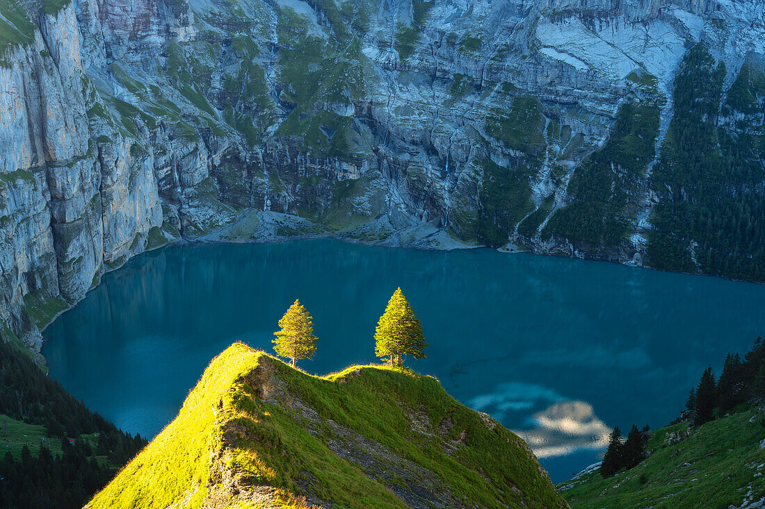 Oeschinensee lake, Bernese Oberland, Switzerland