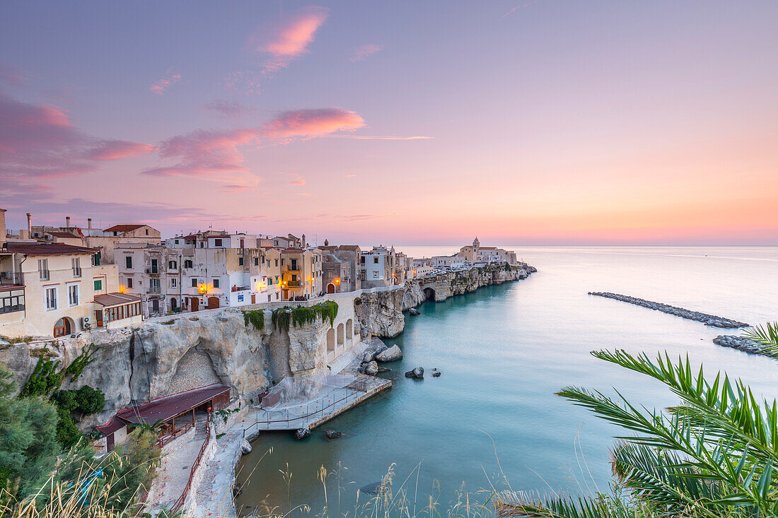 Punta di San Francesco (San Francesco Promenade) in Vieste, Gargano, Bezirk Foggia, Apulien, Italien