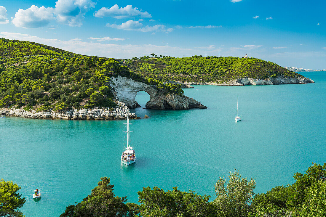 Cala San Felice Bucht in Vieste, Gargano, Bezirk Foggia, Apulien, Italien