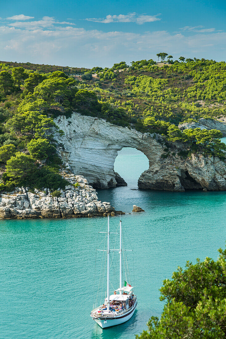 Cala San Felice Bucht in Vieste, Gargano, Bezirk Foggia, Apulien, Italien